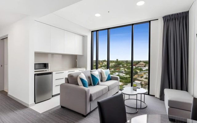 Essence Suites Taringa
