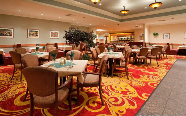 Holiday Inn Winnipeg South by IHG