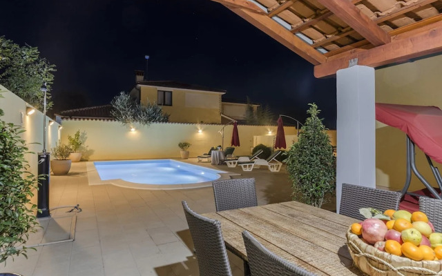 Villa in Vodnjan With Private Swimming Pool