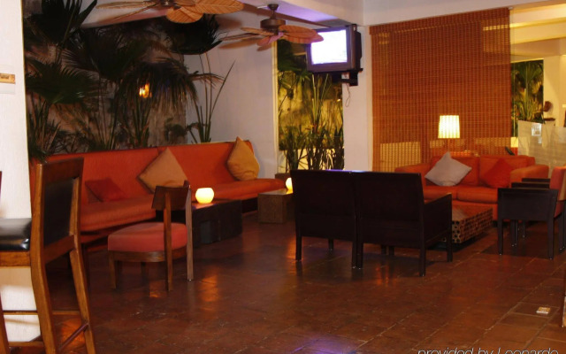 Porta Hotel del Lago