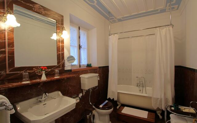 Argentikon Luxury Suites