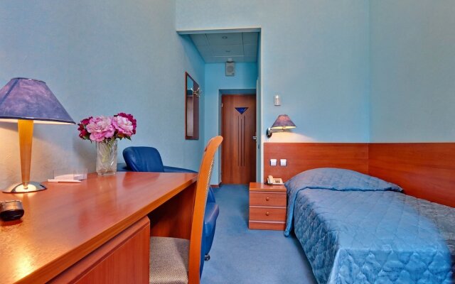 Warsaw Hotel