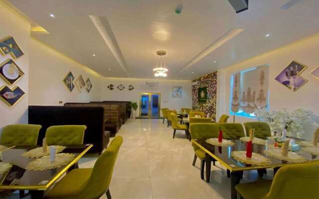 Hogis Luxury Hotel
