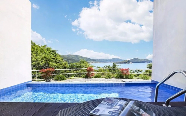 Geojedo Starmarine Pool Villa