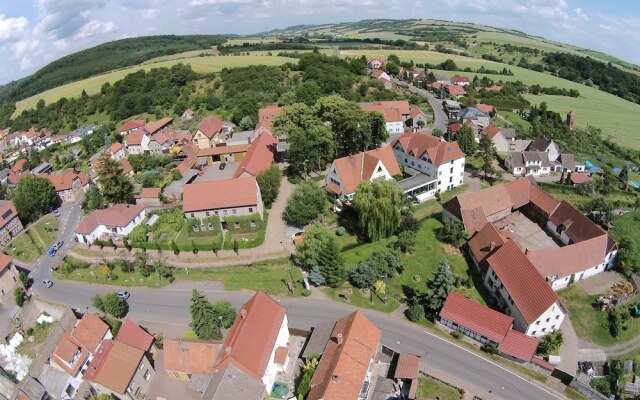 Hotel & Restaurant 5 Linden