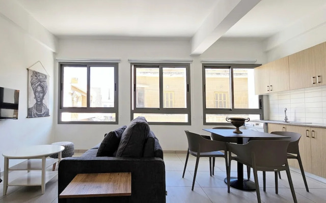 Phaedrus Living Ledras Residences 105