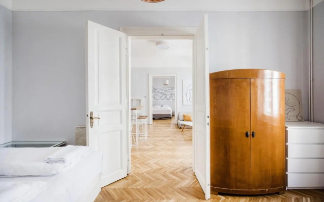 Wesselenyi Design Apartment
