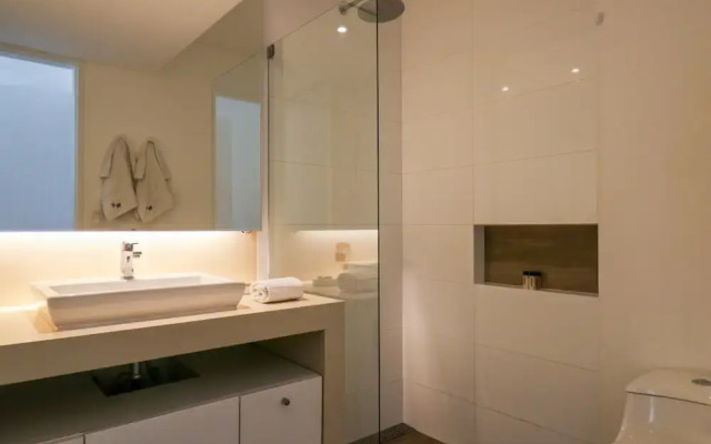 w Amazing 2BR Near Malecon in Miraflores