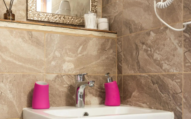 Трехкомнатные апартаменты на улице Миллионная 23