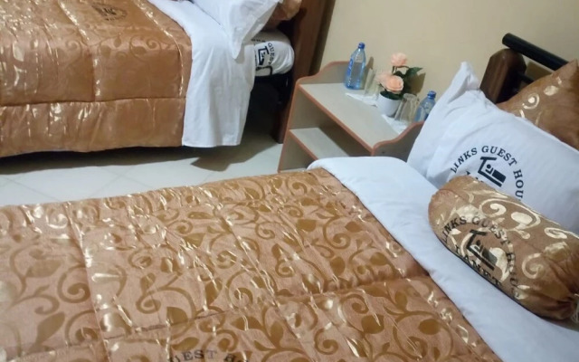 Links Guest House