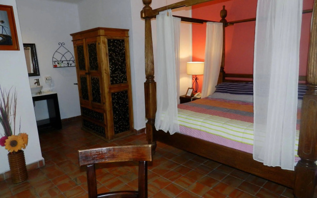 Hotel Rosa Morada