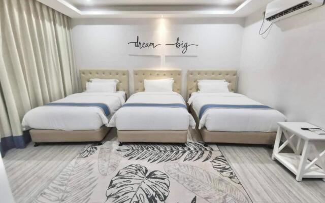 Hampton Suites
