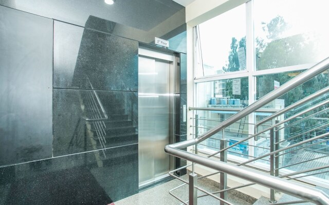 Capital O 15950 J K Residency