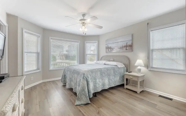 Beach, Please by Topsail Realty