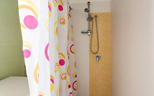 Beachside Getaway w/ Garden