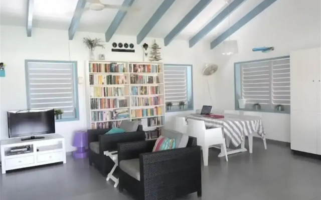 Luxury 3 bedroom Villa at Water's Edge