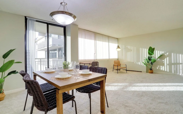 Modern Spacious Apt Crystal City