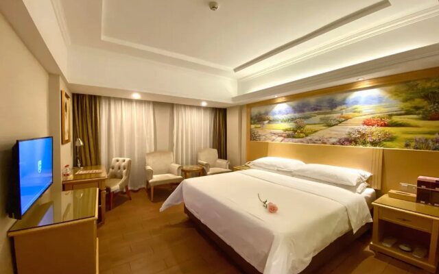 Vienna Hotel (Huidong Jilong)