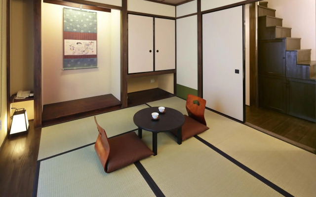 Kyomachiya Ryokan Sakura Urushitei Guest House
