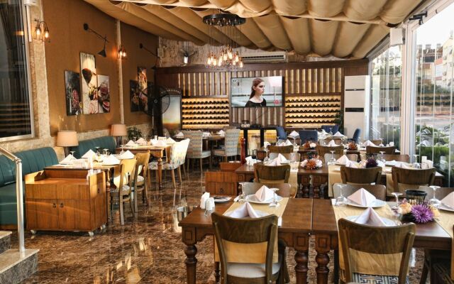 Niss Business Hotel
