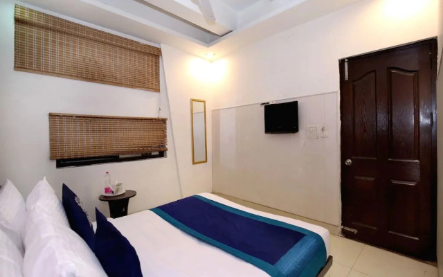 Hotel Oak By OYO Rooms
