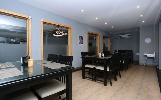 OYO 28424 Coastal Residency