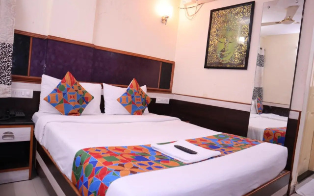Smilestay Sairam Residency