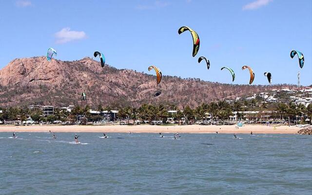 Townsville Seaside Apartments