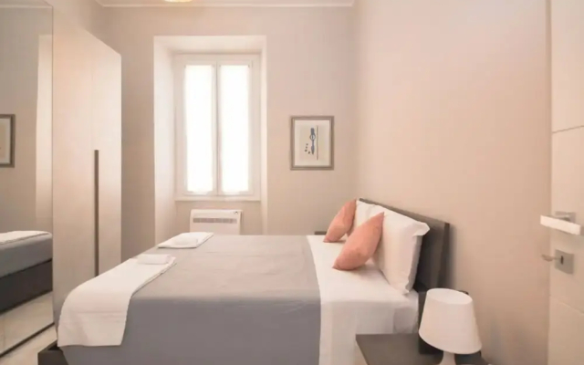 Rome Flat 42 by Ghor
