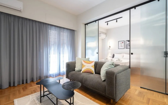 LIV - Peaceful Pagrati Getaway
