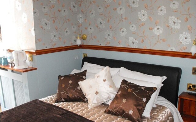 The Cresta Guest House