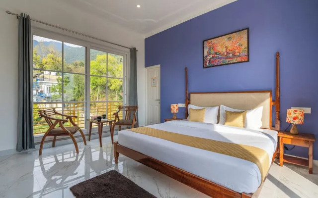 The Social Stays Bir