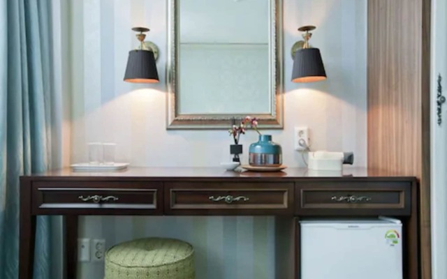 Central Tourist Hotel