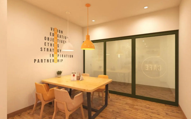 Bloom Hotel Financial District