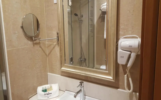 Makarem Al Shorofat Hotel