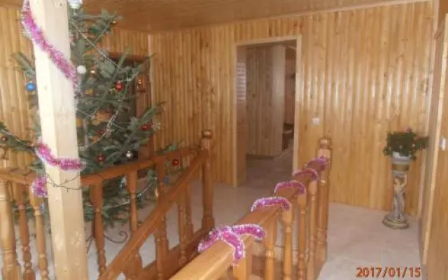 Smerekova Khata on Pidgirna