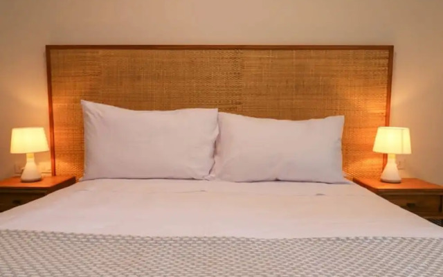 w Modern 4BR Villa With Private Pool in Paracas