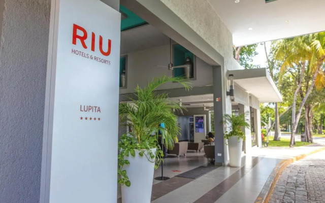 Hotel Riu Lupita - All Inclusive