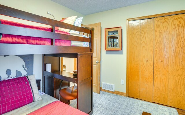 Charming Savage Home w/ Yard: 18 Mi to Minneapolis