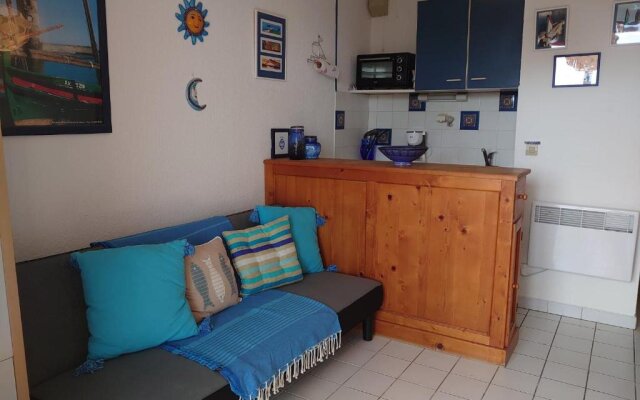 4RB86 Appartement type T2 cabine dans résidence bord de mer à Collioure