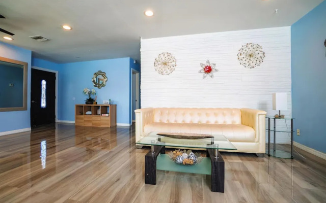 Fun Pool Relax16miles Bushgarden