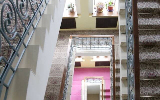 SelenaStar Hotel