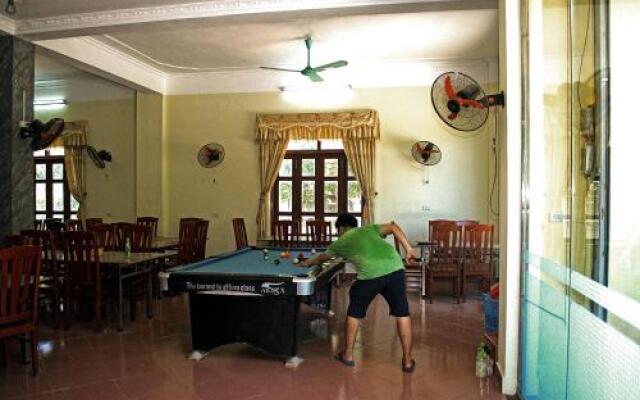 Toms Hostel