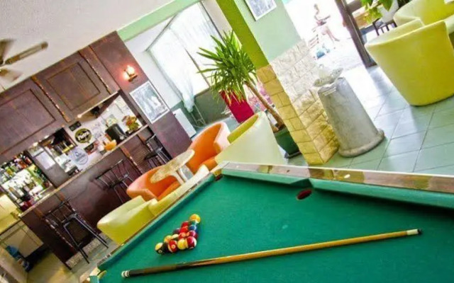 Le California Motel