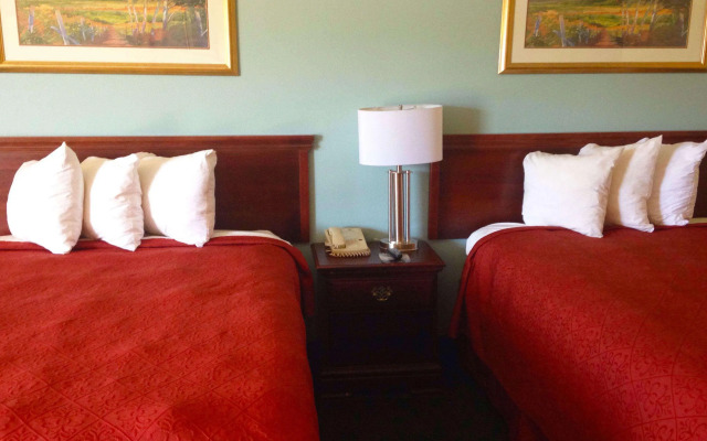 Econo Lodge Inn & Suites Ocean Springs - Biloxi