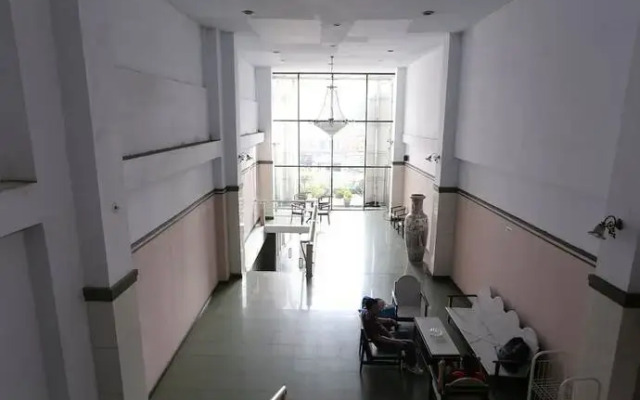 Collection O 92739 Hotel Pintu Besar Near Pancoran ChinaTown Point