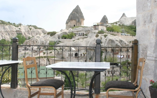 Tekkaya Cave Hotel
