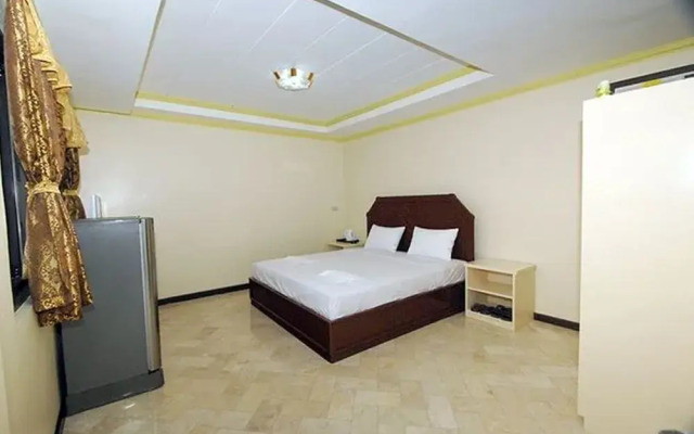 S.R Paradise Beach Resort Hotel