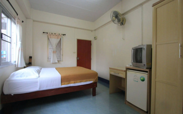 Manee House (SHA Extra Plus)