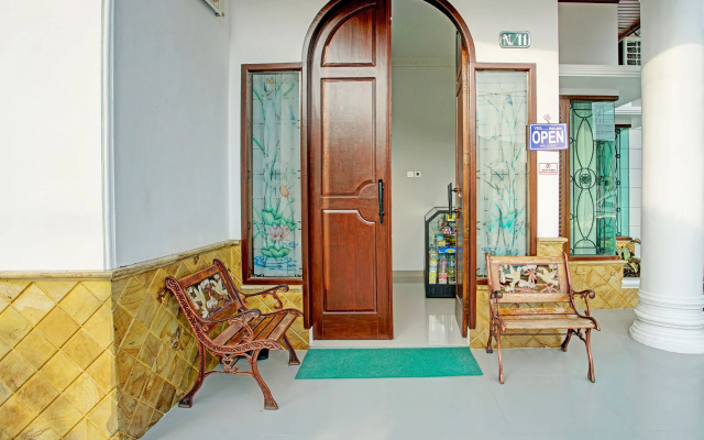Capital O 92990 Nena Kostel Syariah – Guest Rooms – Padang